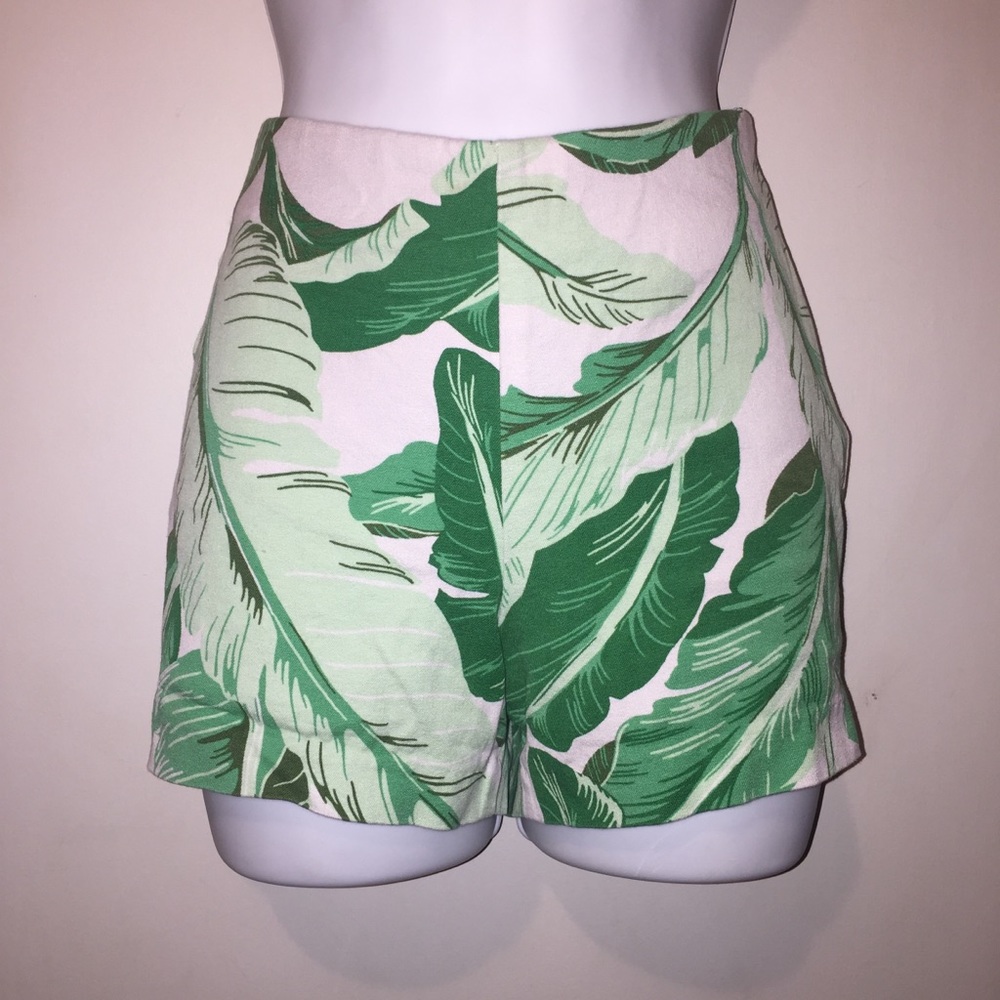 Old navy women green palm leaf shorts